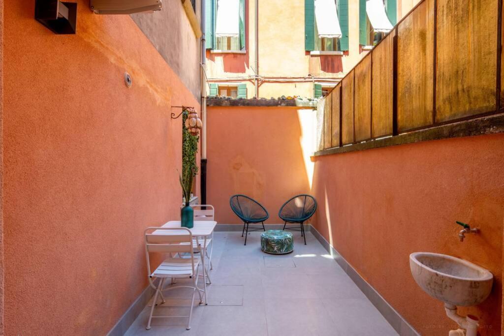 Ormesini Courtyard Apartment Венеция Экстерьер фото